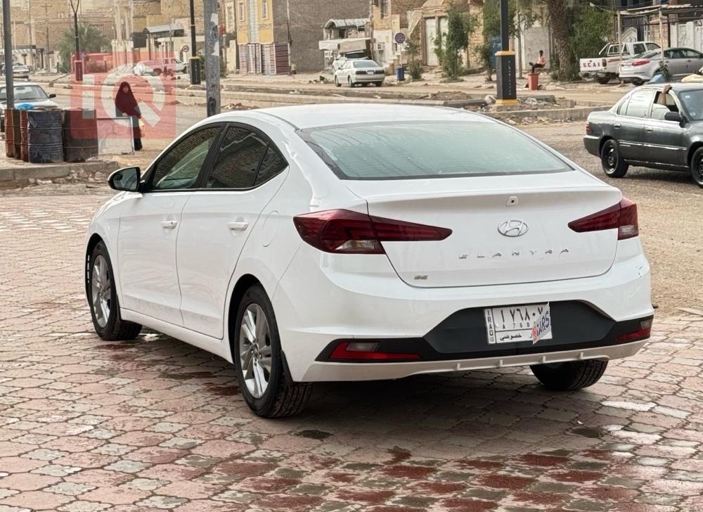 هيونداي النترا